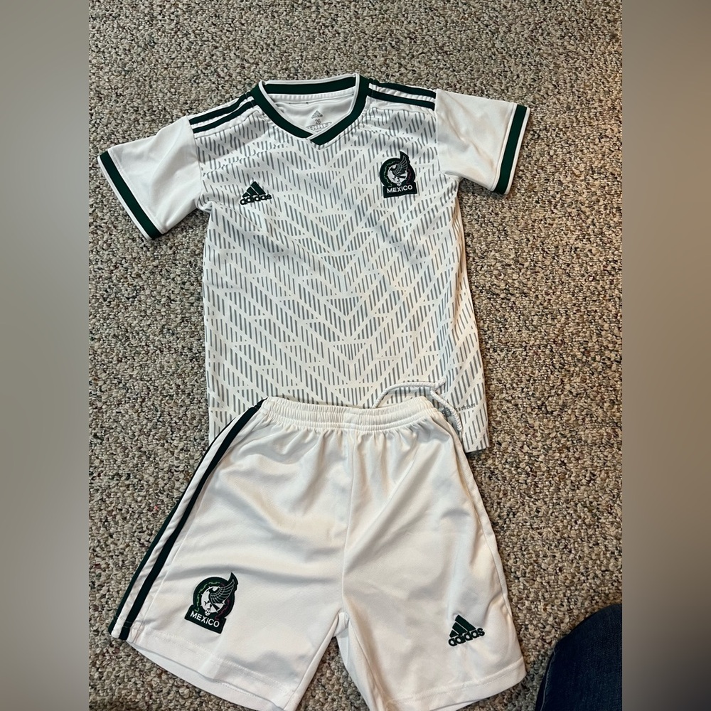 Adidas Mexico Kids Soccer Jersey Set - White and Green